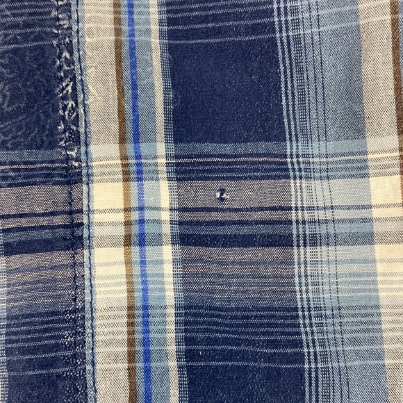 Wrangler Blue Plaid Button Down Shirt- Size Medium - Picture 6 of 15